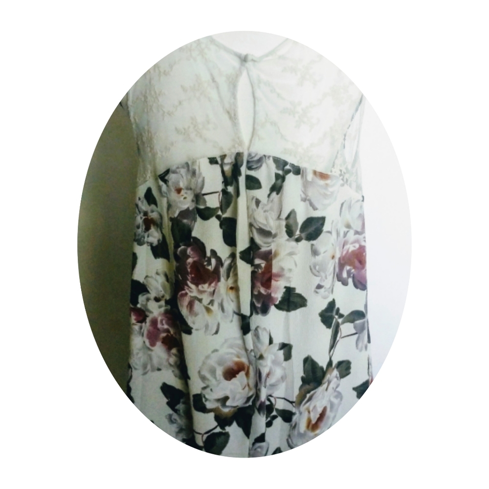 Sold Umgee Boho Sleeveless A-Line Floral Mini D… - Picture 5 of 8